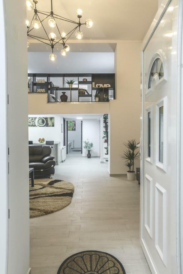 Apartmán Victoria Duplex Apartament Bukurešť Exteriér fotografie