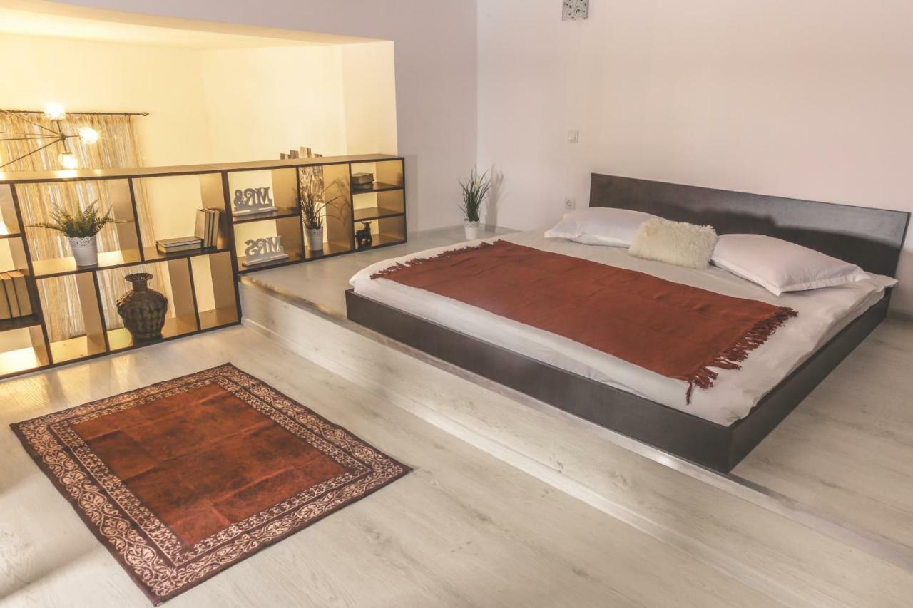 Apartmán Victoria Duplex Apartament Bukurešť Exteriér fotografie